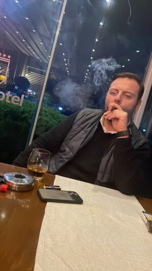 8D143C60-8A55-4E27-B369-A420EC8FA95E