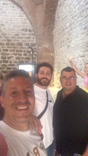 4e35a95f-855c-4232-8847-1d5dcbd4012e